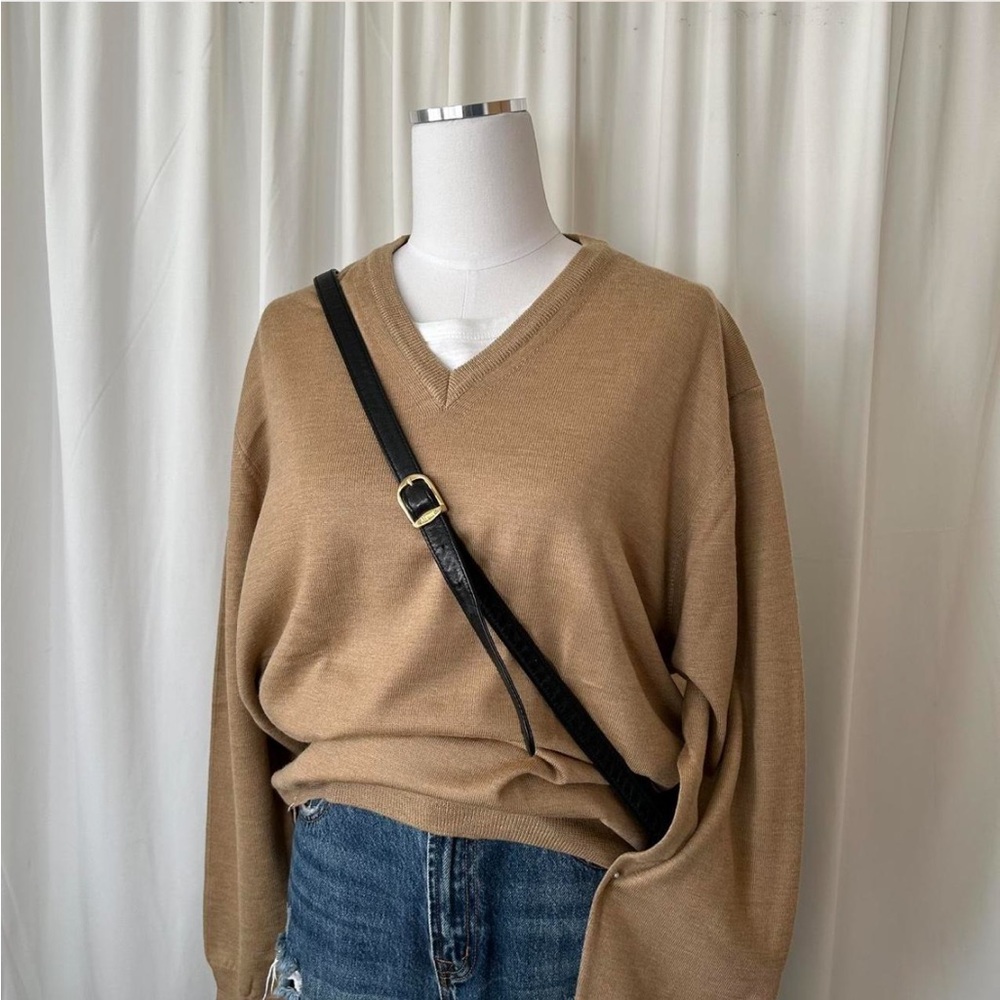 1990s Vintage Grant Thomas V neck sweater 100% Extra Fine Merino Wool Tan. - Picture 4 of 8